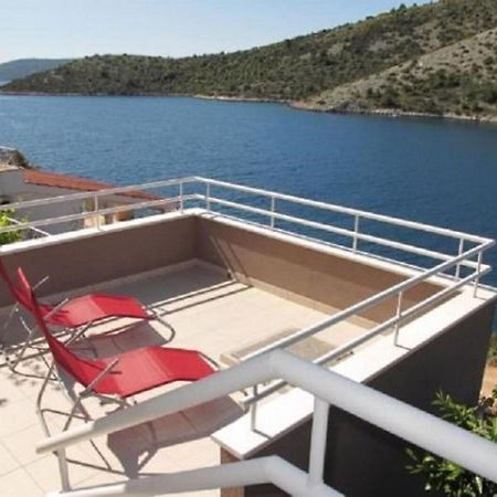 Apartments Ljubi Винишче Экстерьер фото